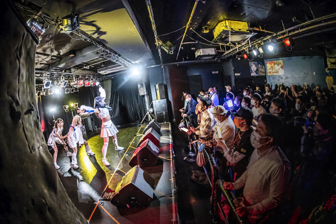 FiDZデビューワンマンライブ＜Lightning＞Spotify O-Crest（2022年1月30日／ライブ撮影：Johji Domon）