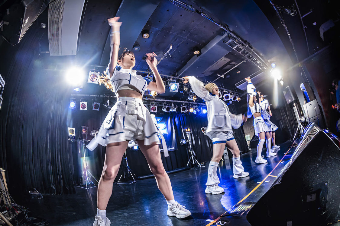 FiDZデビューワンマンライブ＜Lightning＞Spotify O-Crest（2022年1月30日／ライブ撮影：Johji Domon）