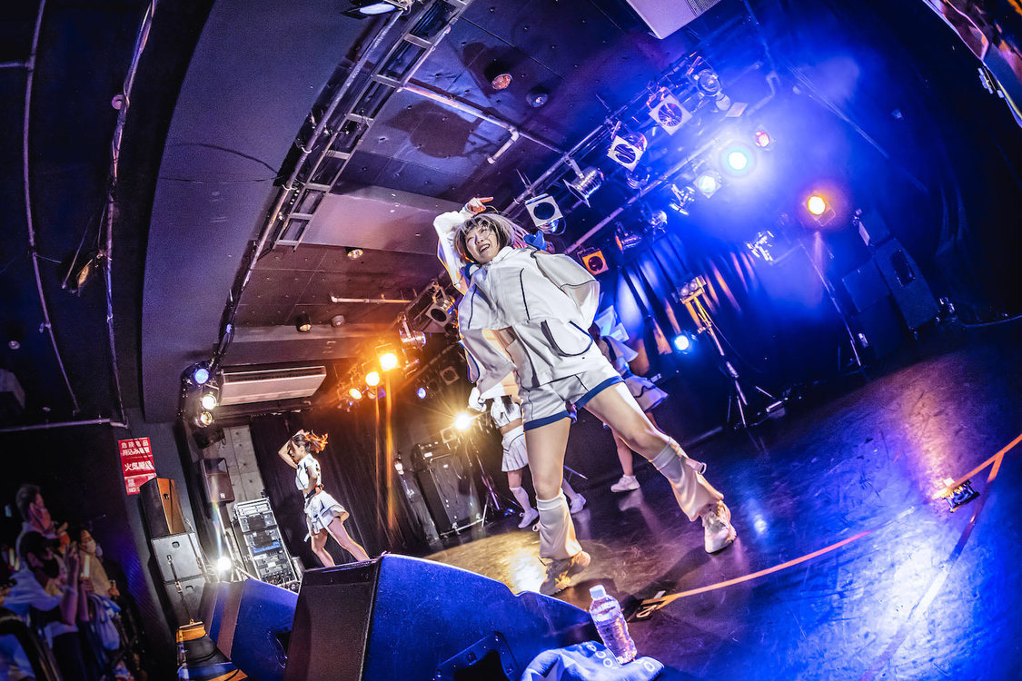 FiDZデビューワンマンライブ＜Lightning＞Spotify O-Crest（2022年1月30日／ライブ撮影：Johji Domon）