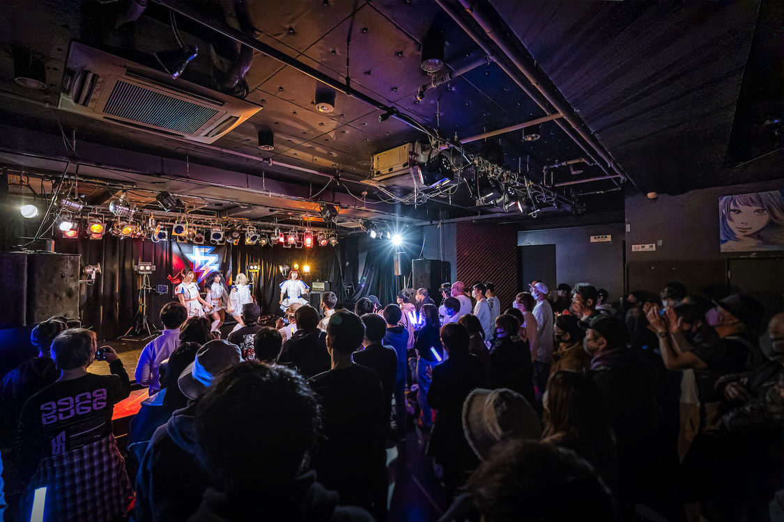 FiDZデビューワンマンライブ＜Lightning＞Spotify O-Crest（2022年1月30日／ライブ撮影：Johji Domon）