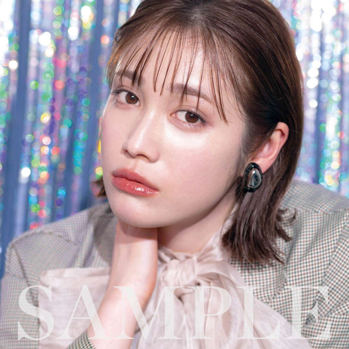 中村ゆりか『YURIKA NAKAMURA OFFICIAL CALENDAR 2022.4-2023.3』特典カット：HMV&BOOKS online／HMV店舗／ローソン店頭Loppi（©︎SDP）