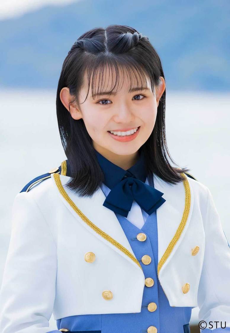 峯吉愛梨沙（STU48）