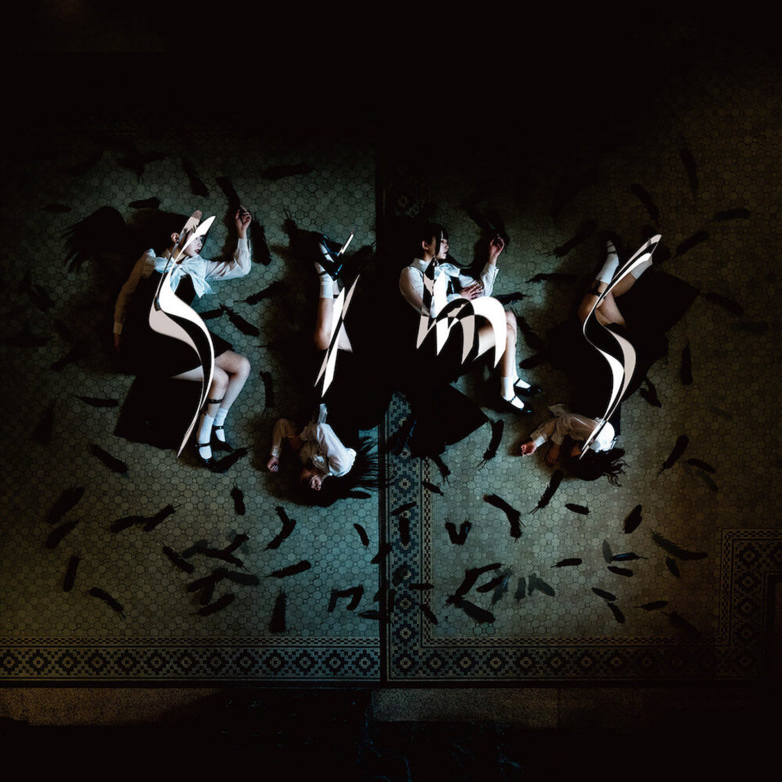 1stアルバム『sins』ジャケットアートワーク