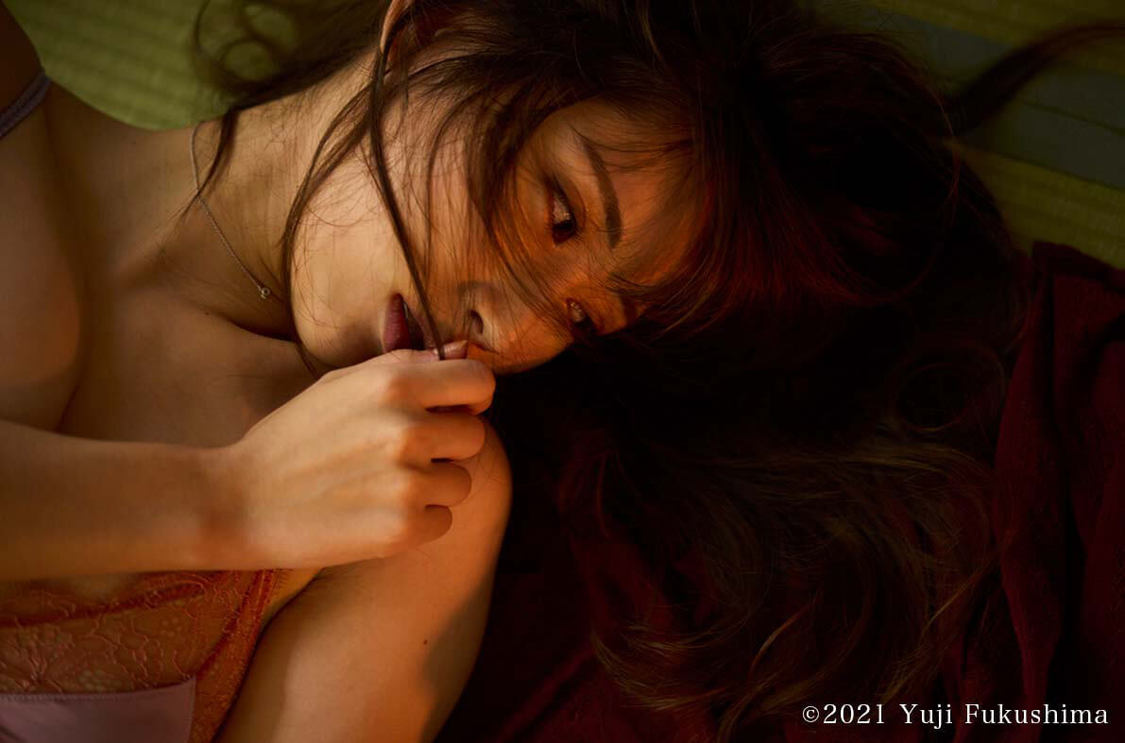 写真展＜coto × 福島裕二 写真展 -addiction-＞より