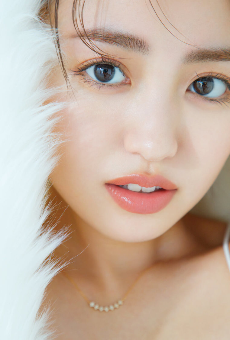 『香音オフィシャルカレンダー2022.4-2023.3』STARDUST SHOPPERS 購入特典（©SDP）