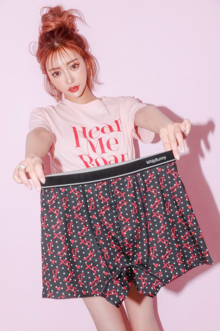 明日花キララ「LOVERS PAIR SHORTS」