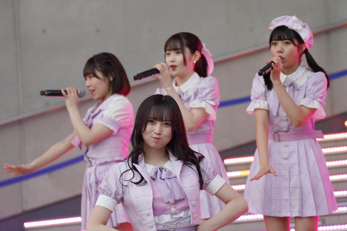 なんキニ！＜1stアルバム『Growing!!』の新衣装お披露目ライブ（第2部）＞ダイバーシティ東京プラザ フェスティバル広場（2022年2月19日）