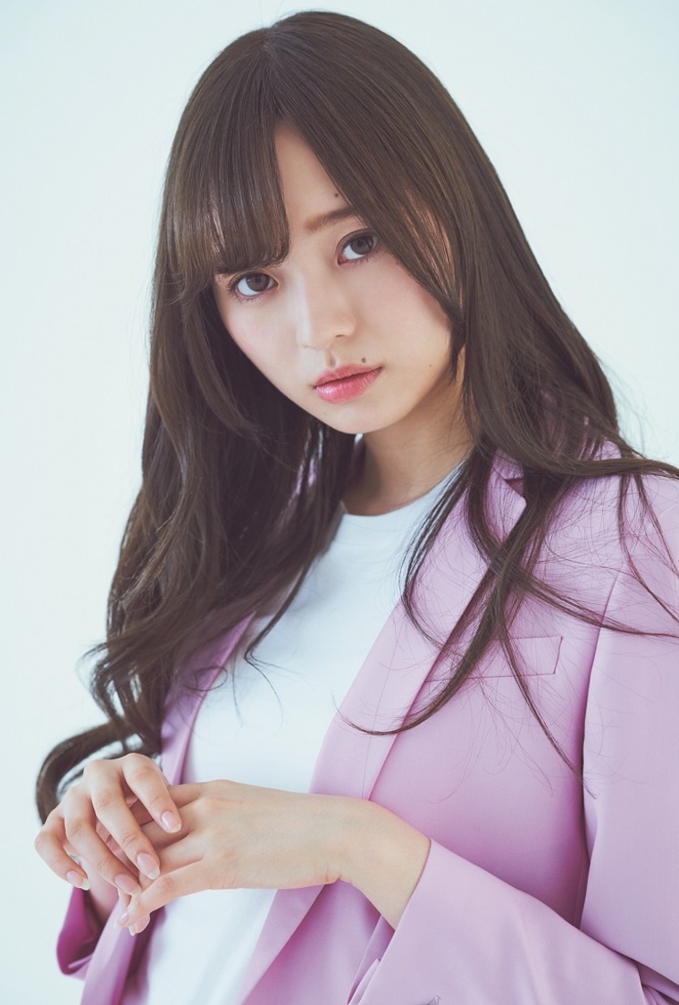 【セブンネットショッピング購入者特典】『B.L.T. 2019年5月号』（東京ニュース通信社刊）絵柄（2）：梅澤美波（乃木坂46）