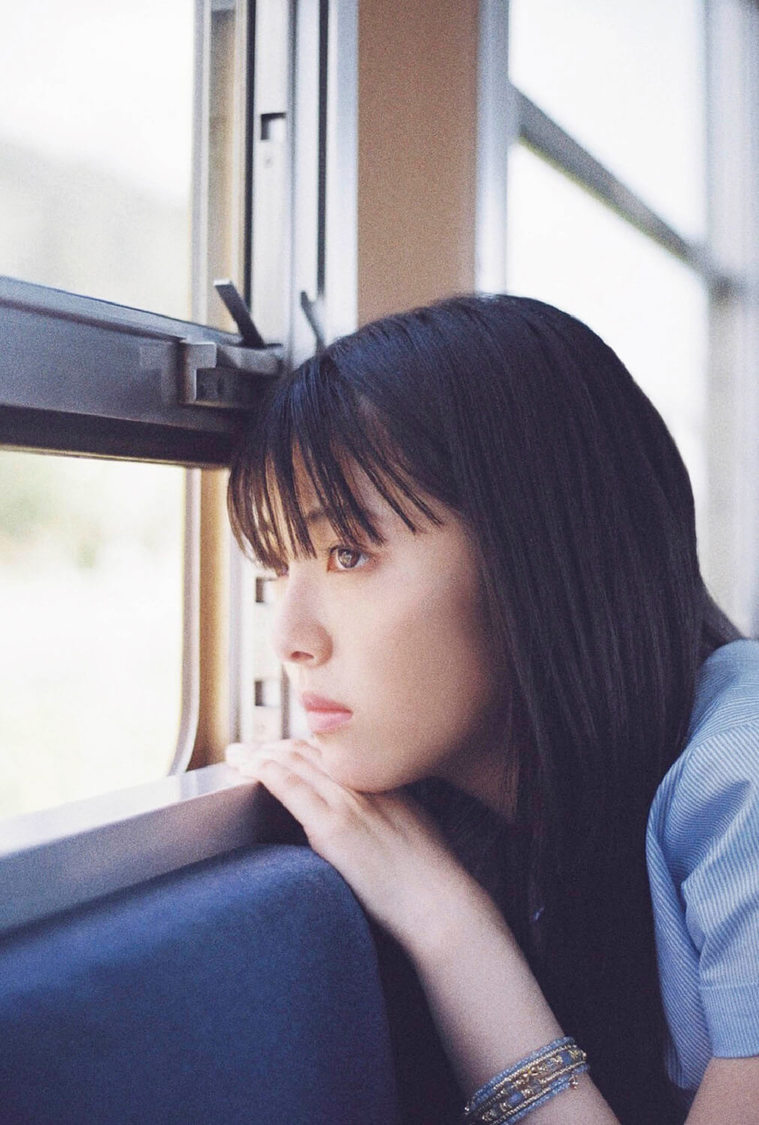 映画『やがて海へと届く』特製ポストカード（浜辺美波）