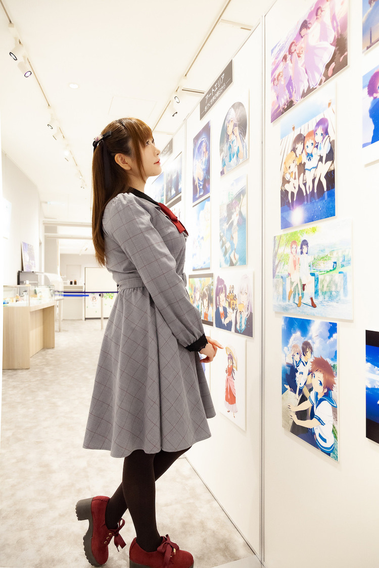 すみれおじさん＜「凪のあすから」×「色づく世界の明日から」×「白い砂のアクアトープ」コラボレーション展～海の色を巡りに finale～＞