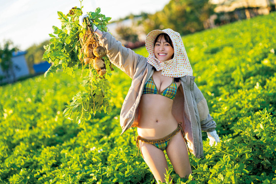 高崎かなみ（©光文社／週刊『FLASH』　撮影：栗山秀作）