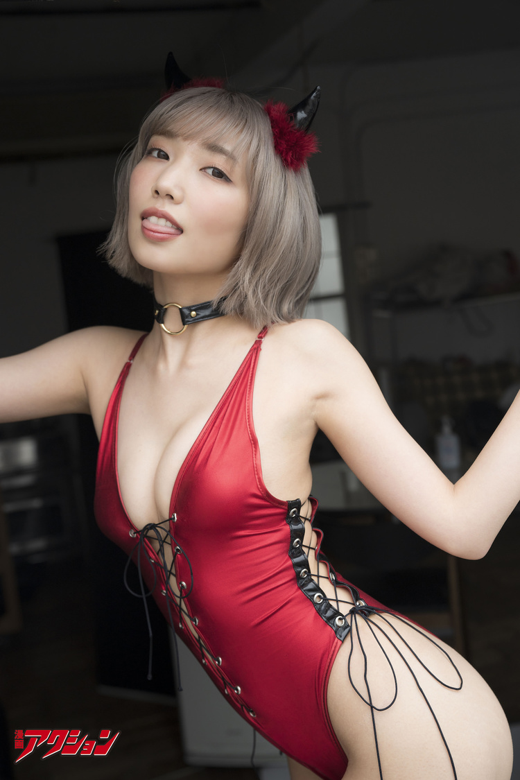 霜月めあ（©カノウリョウマ／漫画アクション）