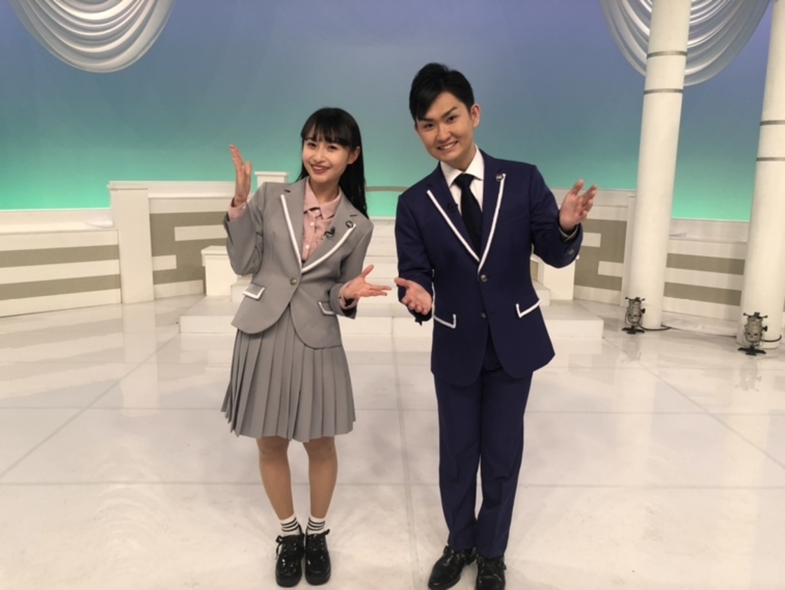 望月琉叶、彩青