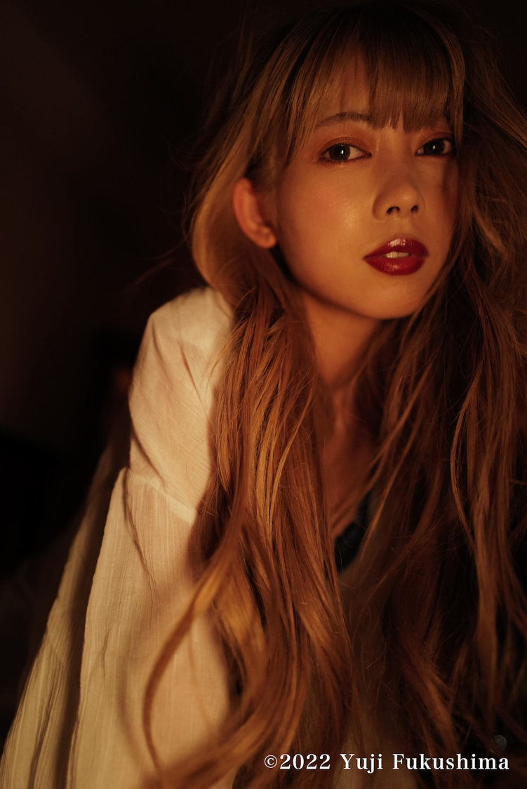 ＜ありかみう × 福島裕二 写真展 -imply...-＞