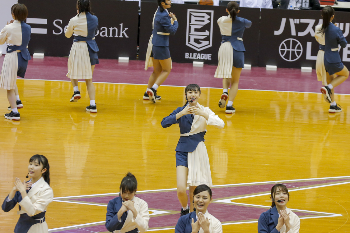 ラストアイドル　B.LEAGUE＜川崎ブレイブサンダース vs レバンガ北海道＞ハーフタイムショー