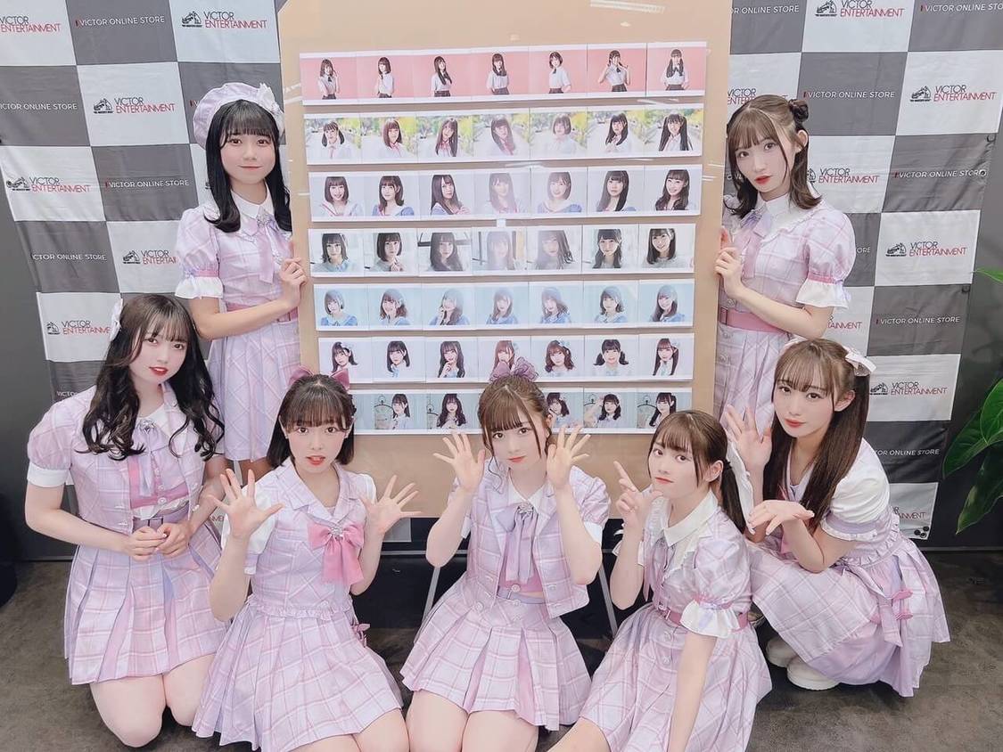 「”なんかキニなる！”全49種類ジャケット」