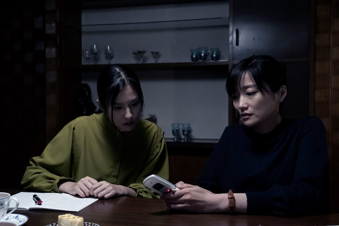 映画『きさらぎ駅』場面写真（©2022「きさらぎ駅」製作委員会）