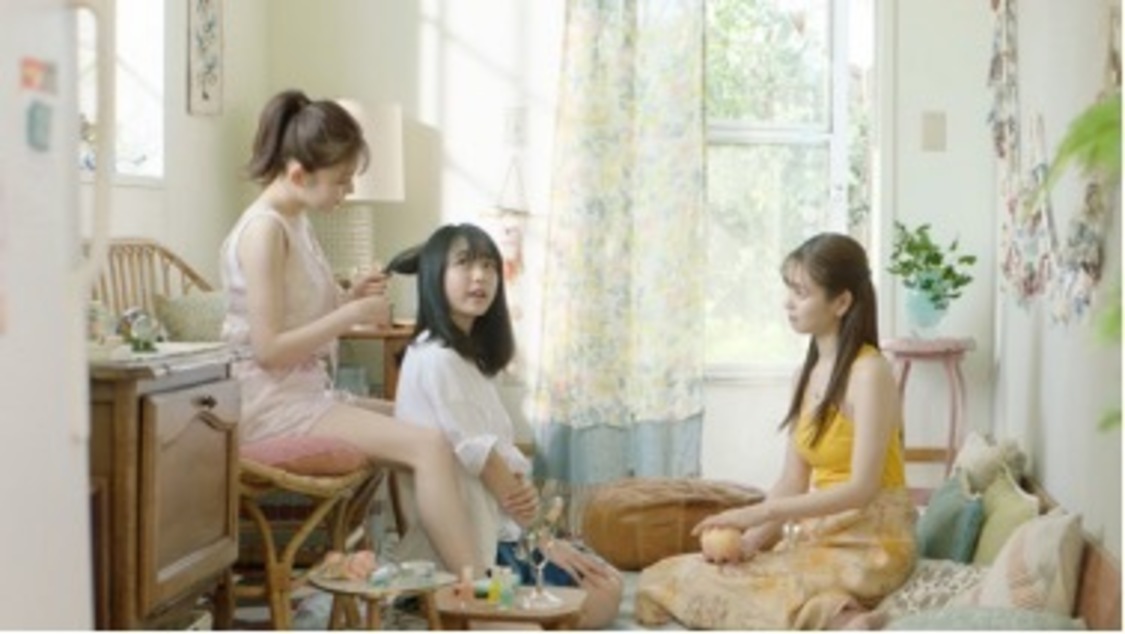 脱毛サロン『ミュゼプラチナム』新TV-CM「ミュゼ姉妹」篇より