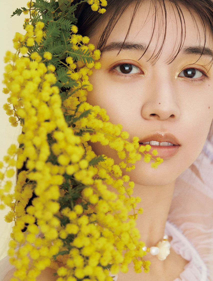 牧野真莉愛（モーニング娘。'22）『bis』2022年5月号