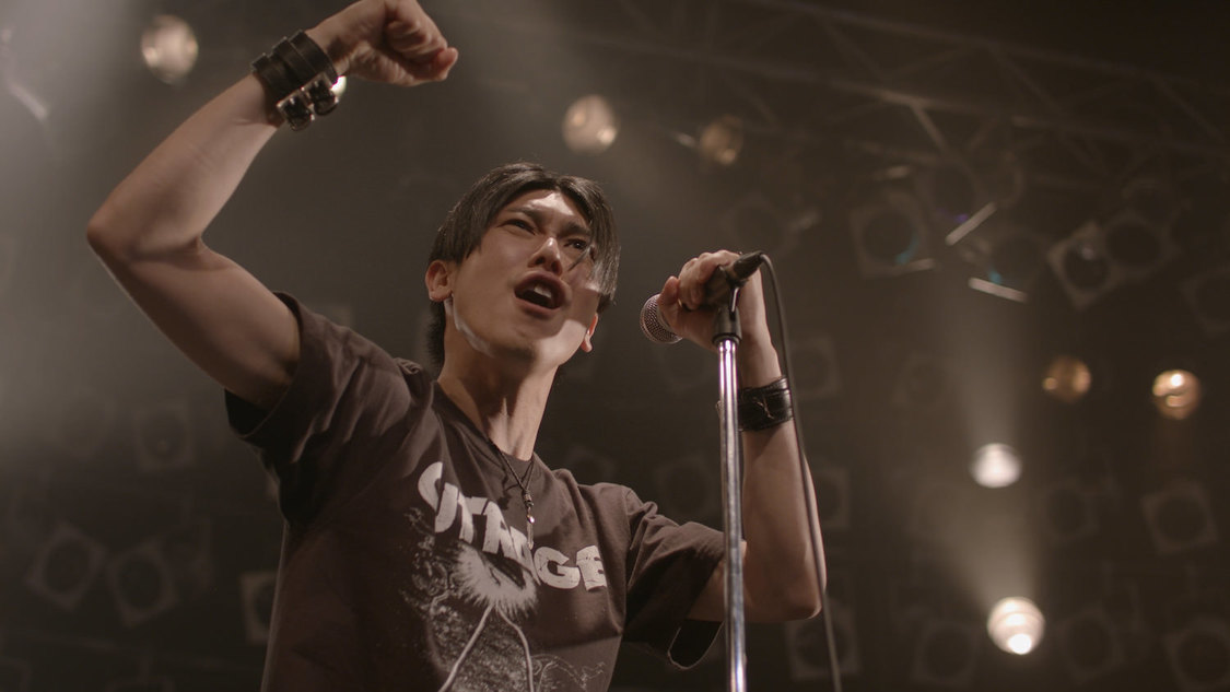 映画『鋼音色の空の彼方へ』場面写真（©2022「鋼音色の空の彼方へ」製作委員会）