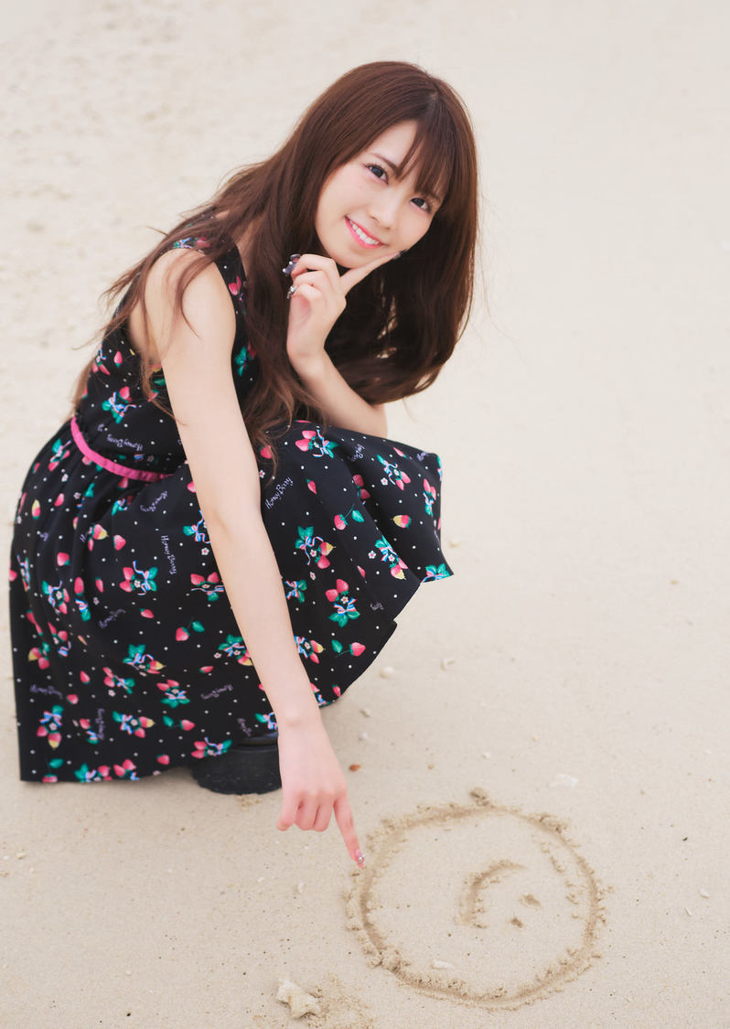 奥愛梨デジタル写真集『おきなわあしょもまる！』