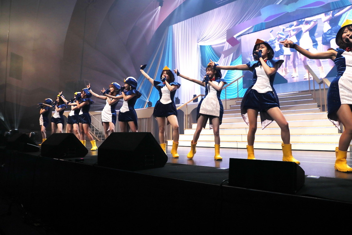 ＜大場美奈卒業コンサート＠パシフィコ横浜 Day1〜卒業してもずっと可愛くてすみません〜＞パシフィコ横浜国立大ホール（2022年4月1日）©2022 Zest, Inc. / AEI