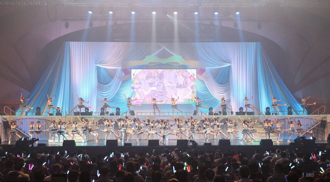 ＜大場美奈卒業コンサート＠パシフィコ横浜 Day1〜卒業してもずっと可愛くてすみません〜＞パシフィコ横浜国立大ホール（2022年4月1日）©2022 Zest, Inc. / AEI