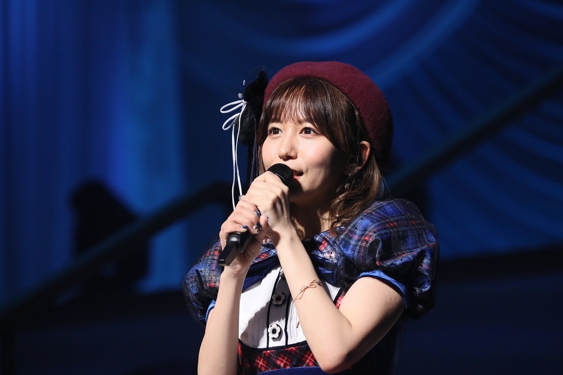 ＜大場美奈卒業コンサート＠パシフィコ横浜 Day1〜卒業してもずっと可愛くてすみません〜＞パシフィコ横浜国立大ホール（2022年4月1日）©2022 Zest, Inc. / AEI