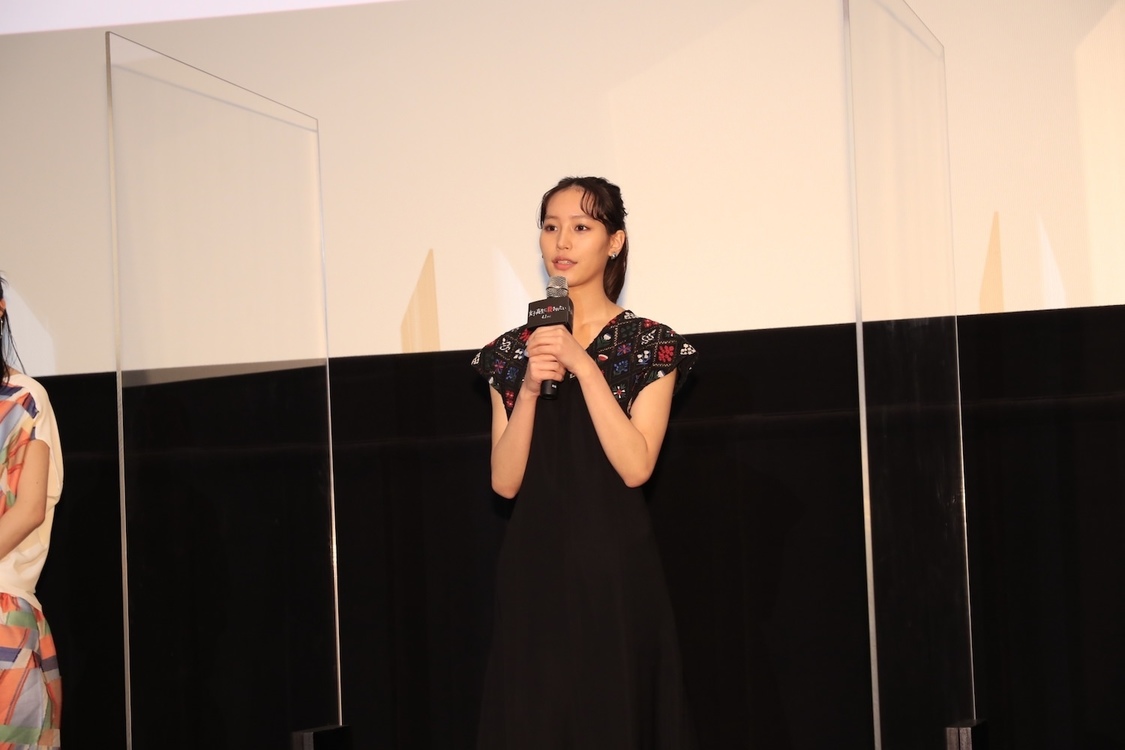 南沙良＜映画『女子高生に殺されたい』公開記念舞台挨拶＞新宿バルト9（2022年4月2日／©2022日活）