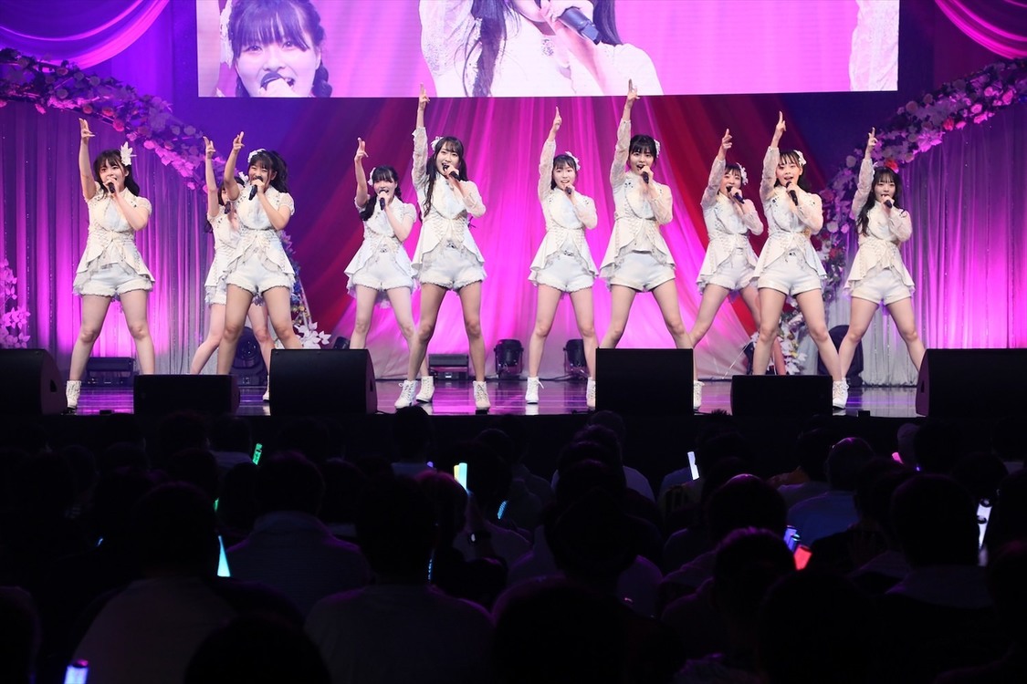 ＜大場美奈卒業コンサート＠KT Zepp Yokohama Day2〜明日、晴れたらいいのにな〜＞KT Zepp Yokohama（2022年4月2日／©2022 Zest, Inc. / AEI）