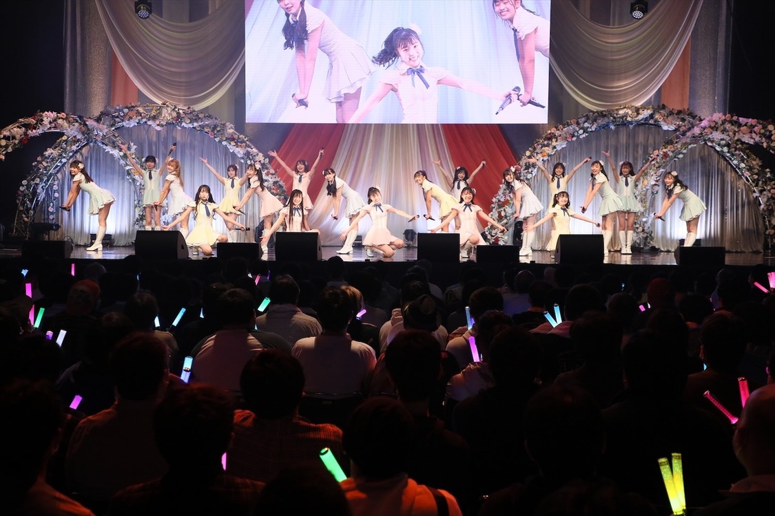 ＜大場美奈卒業コンサート＠KT Zepp Yokohama Day2〜明日、晴れたらいいのにな〜＞KT Zepp Yokohama（2022年4月2日／©2022 Zest, Inc. / AEI）