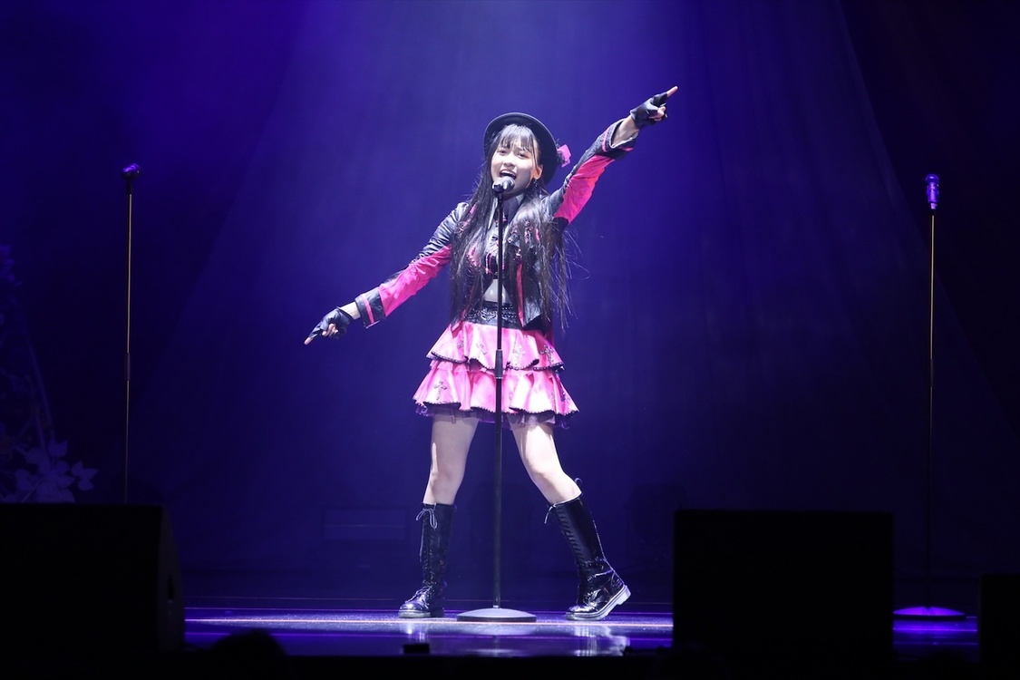 ＜大場美奈卒業コンサート＠KT Zepp Yokohama Day2〜明日、晴れたらいいのにな〜＞KT Zepp Yokohama（2022年4月2日／©2022 Zest, Inc. / AEI）