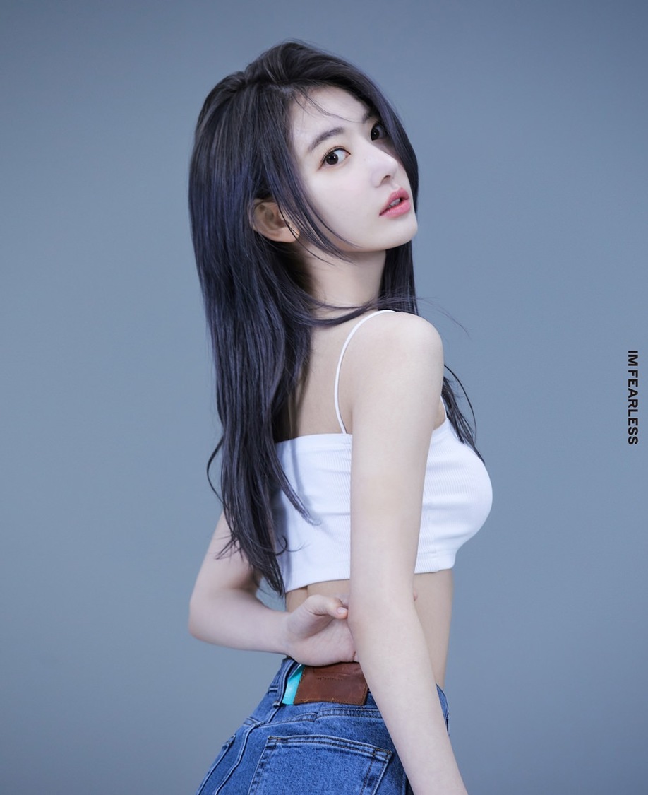 📸 画像：宮脇咲良（LE SSERAFIM）｜宮脇咲良、新グループ『LE