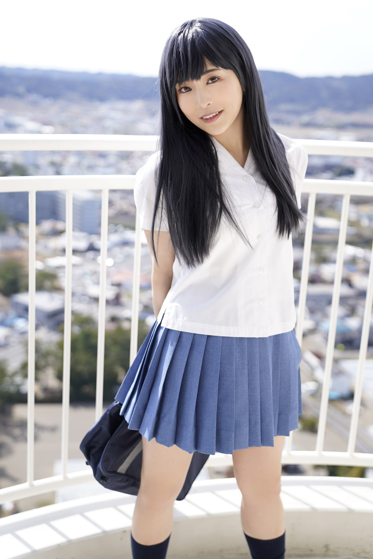 百瀬りえ『週刊ヤングマガジン』アザーカット（(C)ヤングマガジン／佐藤佑一）