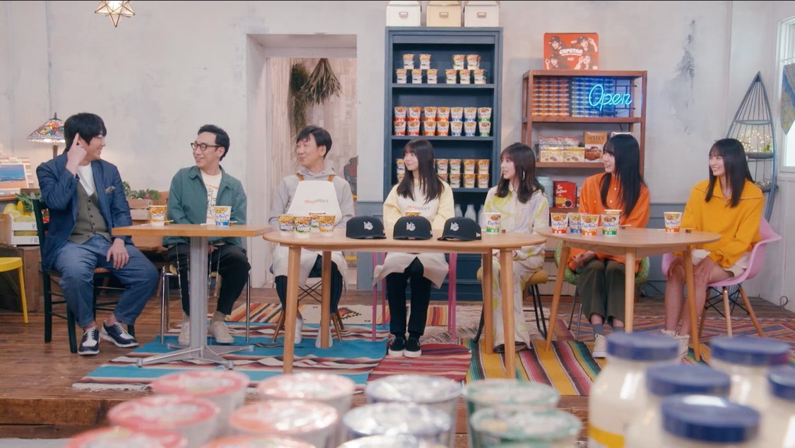 「乃木坂毎月劇場　ノギマートの日々」場面写真（(C)乃木坂46LLC）