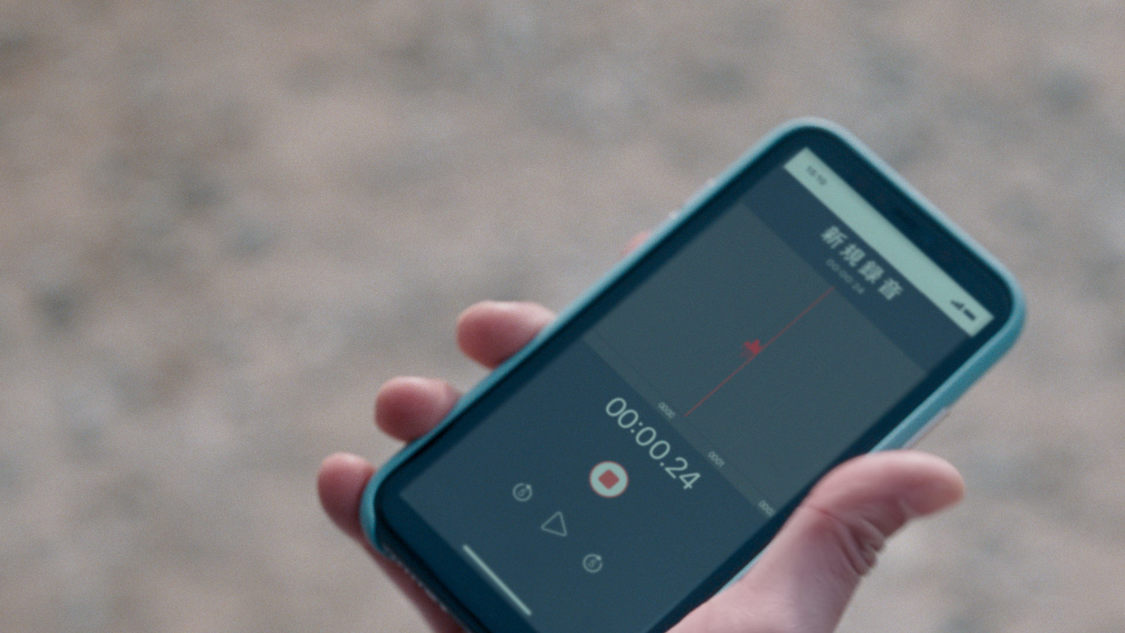 カロリーメイト新TV-CM「⻘いカロリーメイト」篇60秒／場面写真