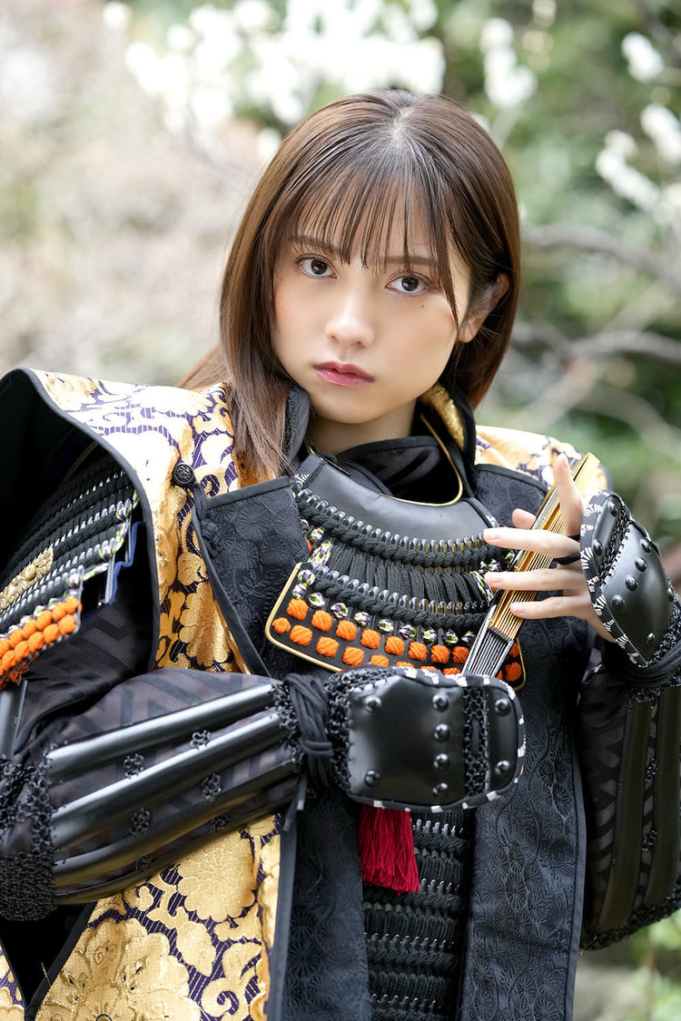 桃月なしこ『別冊ヤングチャンピオン』アザーカット（(C)LUCKMAN （秋田書店））