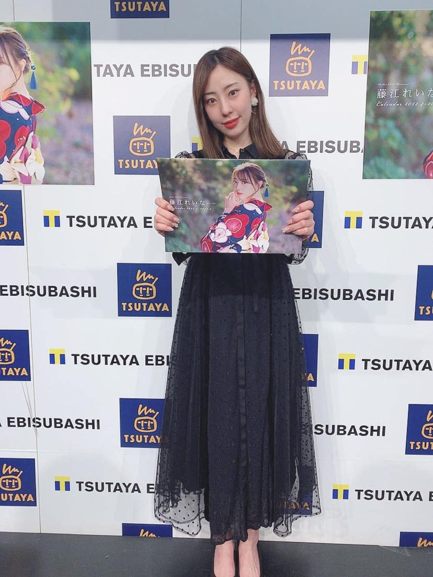 藤江れいな＜カレンダー発売イベント＞大阪・TSUTAYA EBISUBASHI（2022年4月10日）