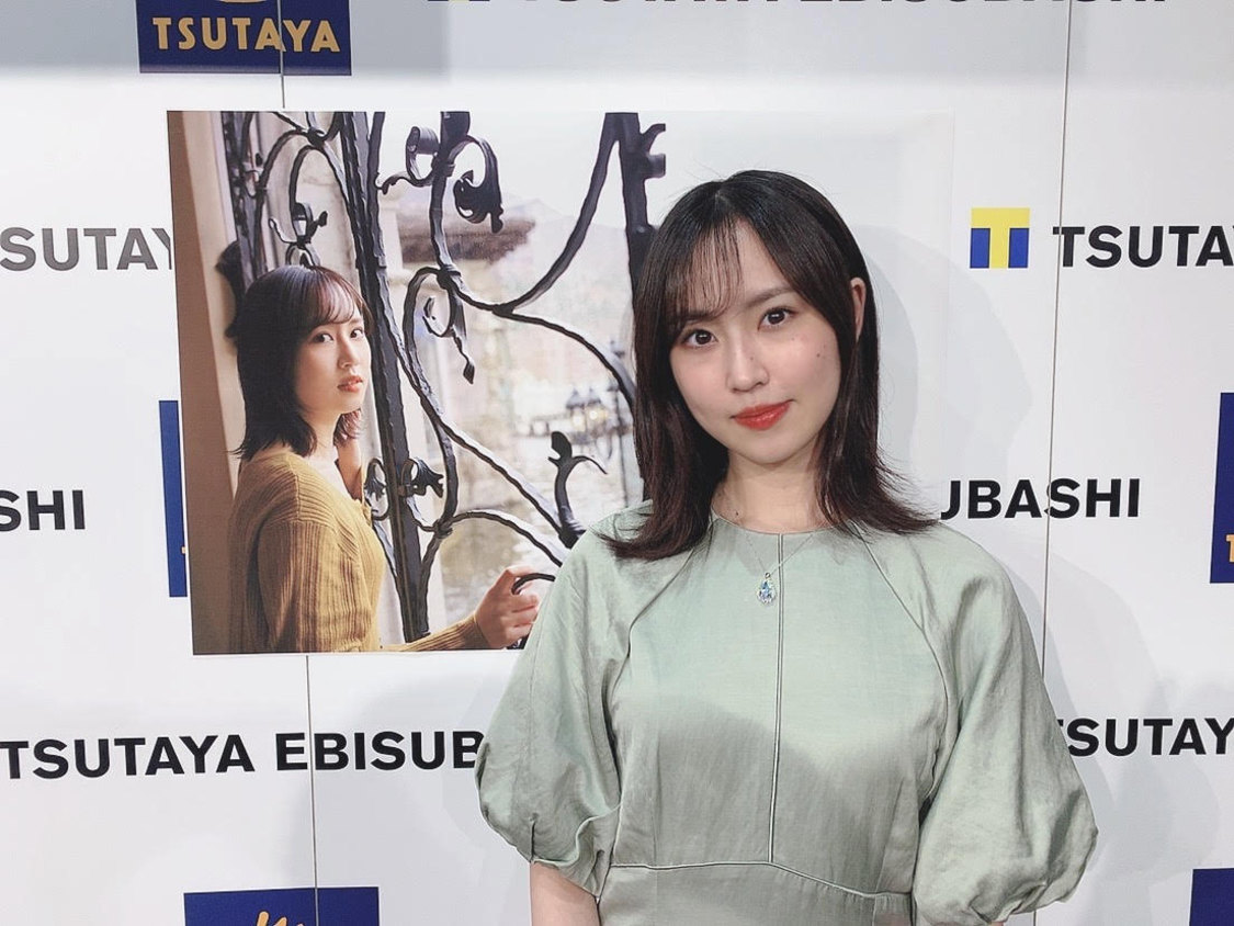 古賀成美＜カレンダー発売イベント＞大阪・TSUTAYA EBISUBASHI（2022年4月9日）