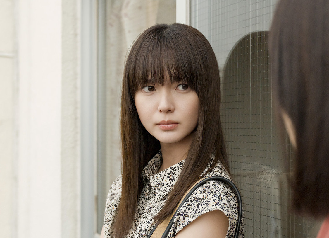 映画『流浪の月』場面写真（©2022「流浪の月」製作委員会）