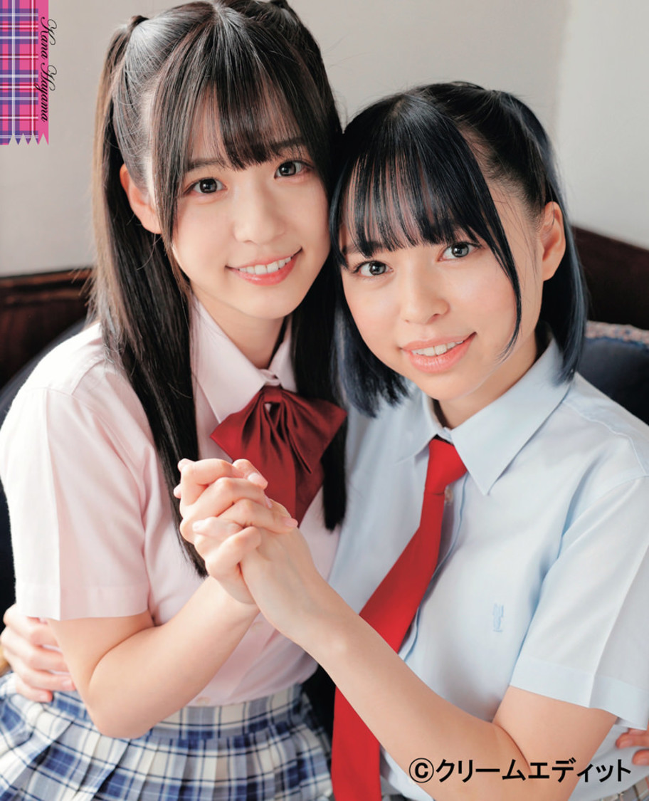 葉山カナ、寺坂ユミ（『Cream』2022年6月号より）