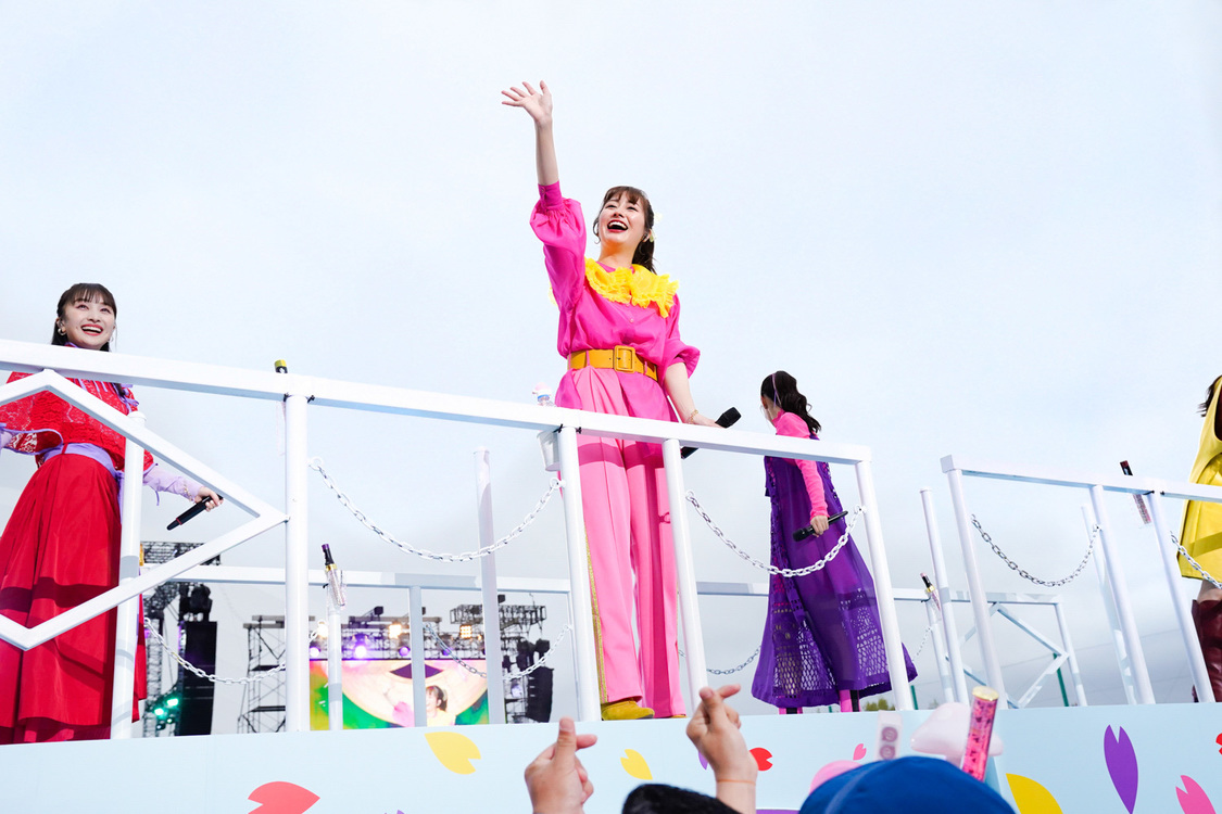 ももいろクローバーZ＜ももクロ 春の一大事2022 ～笑顔のチカラ つなげるオモイ in 楢葉・広野・浪江 三町合同大会～＞｜福島・J-VILLAGE（2022年4月24日）／撮影：上飯坂一、増田慶