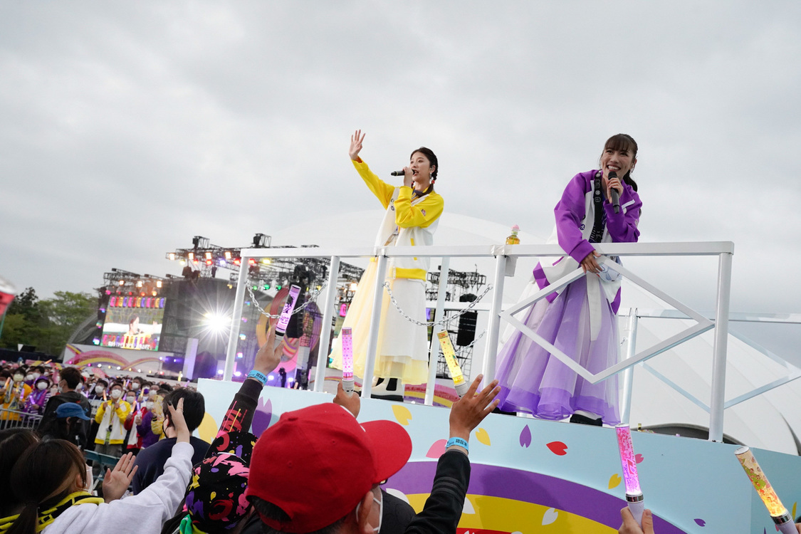 ももいろクローバーZ＜ももクロ 春の一大事2022 ～笑顔のチカラ つなげるオモイ in 楢葉・広野・浪江 三町合同大会～＞｜福島・J-VILLAGE（2022年4月24日）／撮影：上飯坂一、増田慶