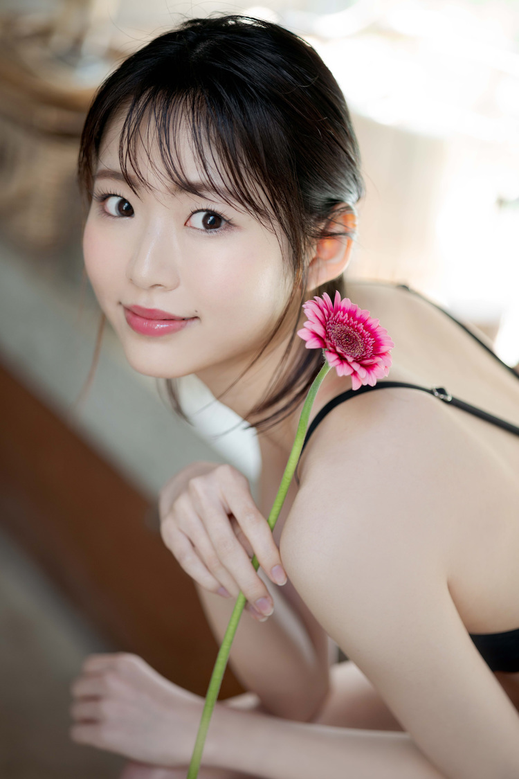 八伏紗世（(C)鈴木ゴータ／BOMB）