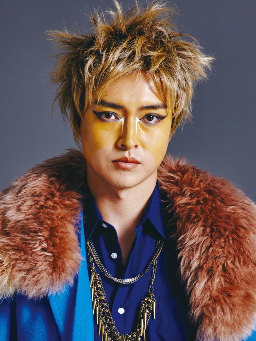 ライオン：栗山航