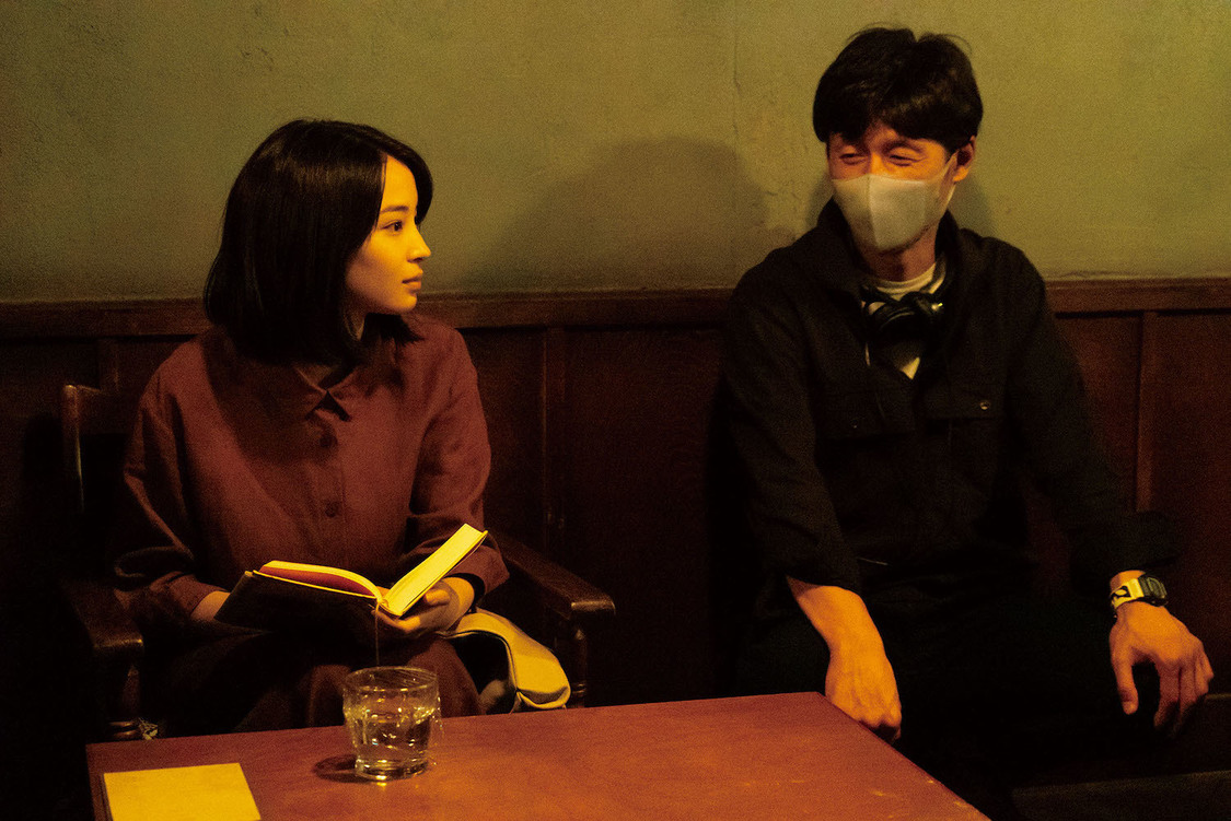 映画『流浪の月』メイキング写真（©2022「流浪の月」製作委員会）