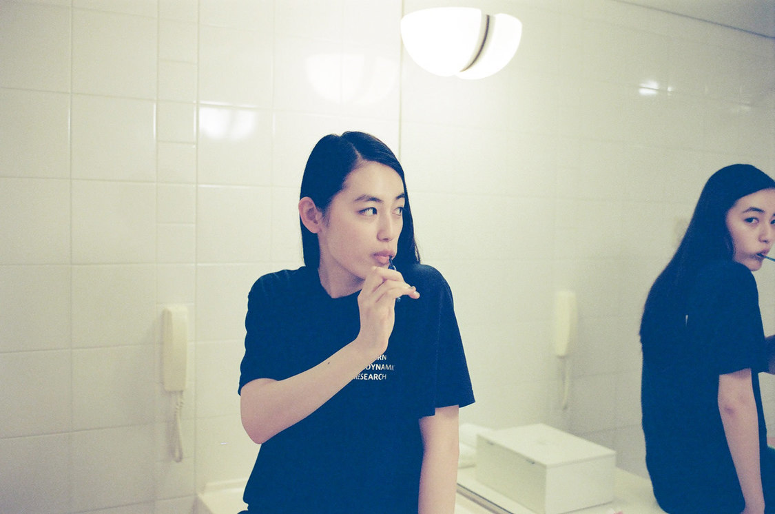 八木莉可子 1st写真集『Pitter-Patter』より