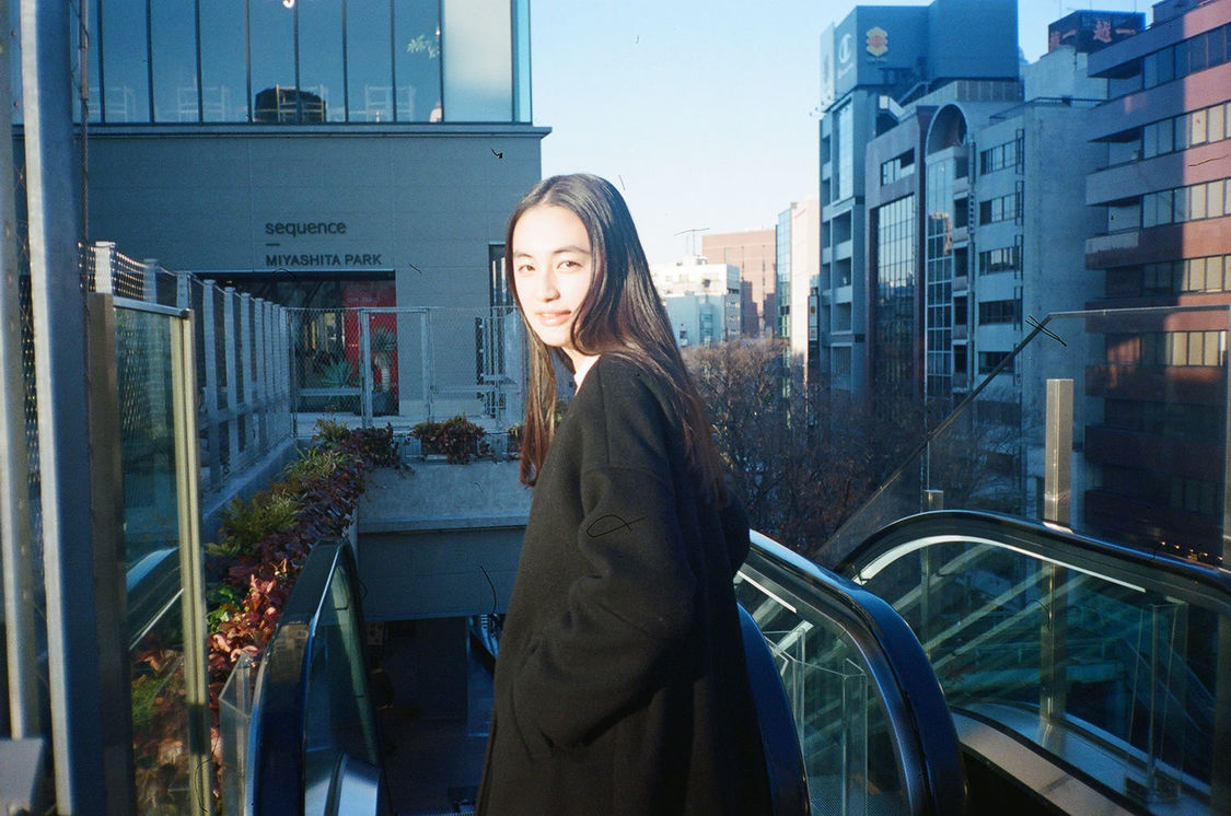 八木莉可子 1st写真集『Pitter-Patter』より