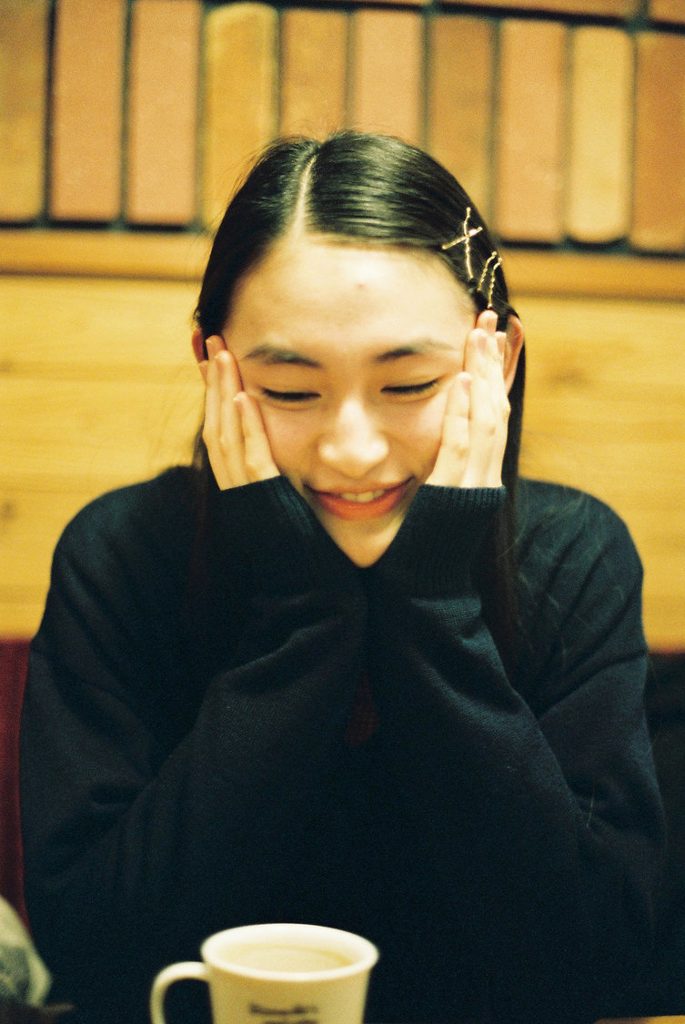 八木莉可子 1st写真集『Pitter-Patter』より