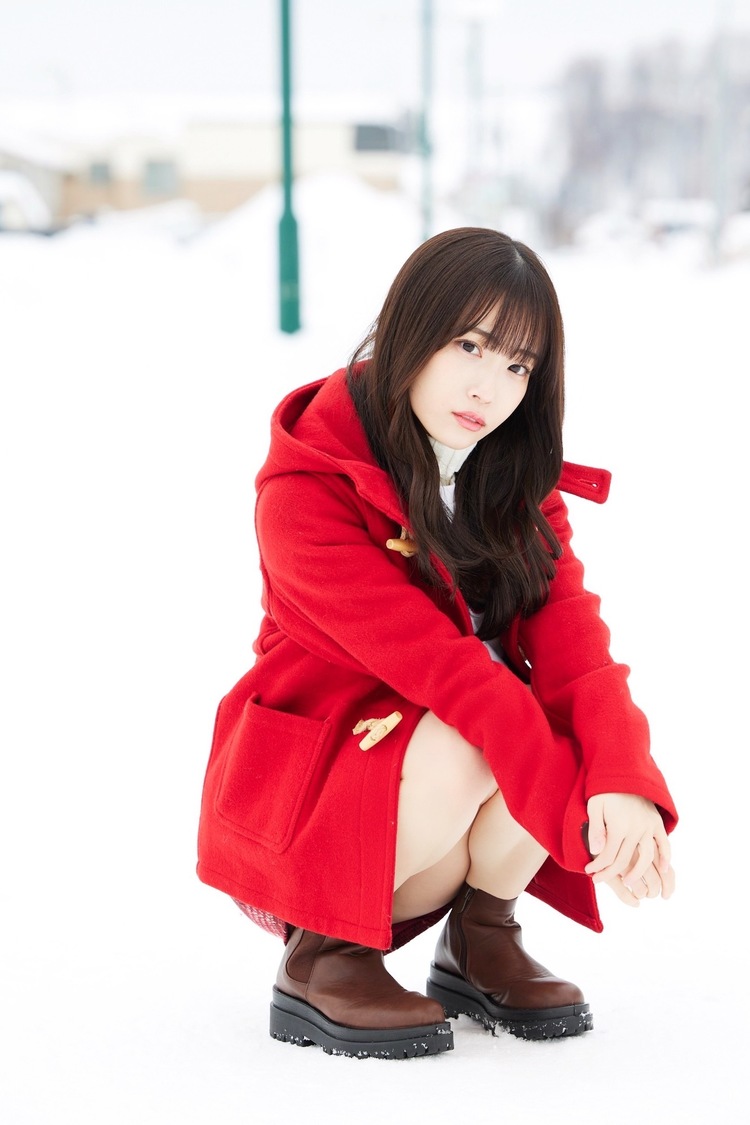 岸みゆ（© Takeo Dec.／小学館）